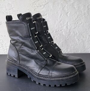 🔥 DKNY Barrett Combat White Boots Size 9 Chunky Y2K Style 🔥
